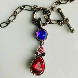 MYKA NECKLACE WITH PENDENT ATTACHED